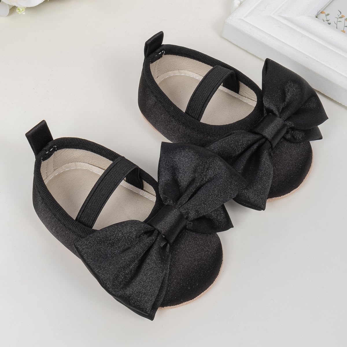 Meckior Zapatos planos de princesa hechos a mano para bebés, niñas y niños, para primeros pasos, de piel sintética suave, antideslizantes, para cuna, vestido de boda