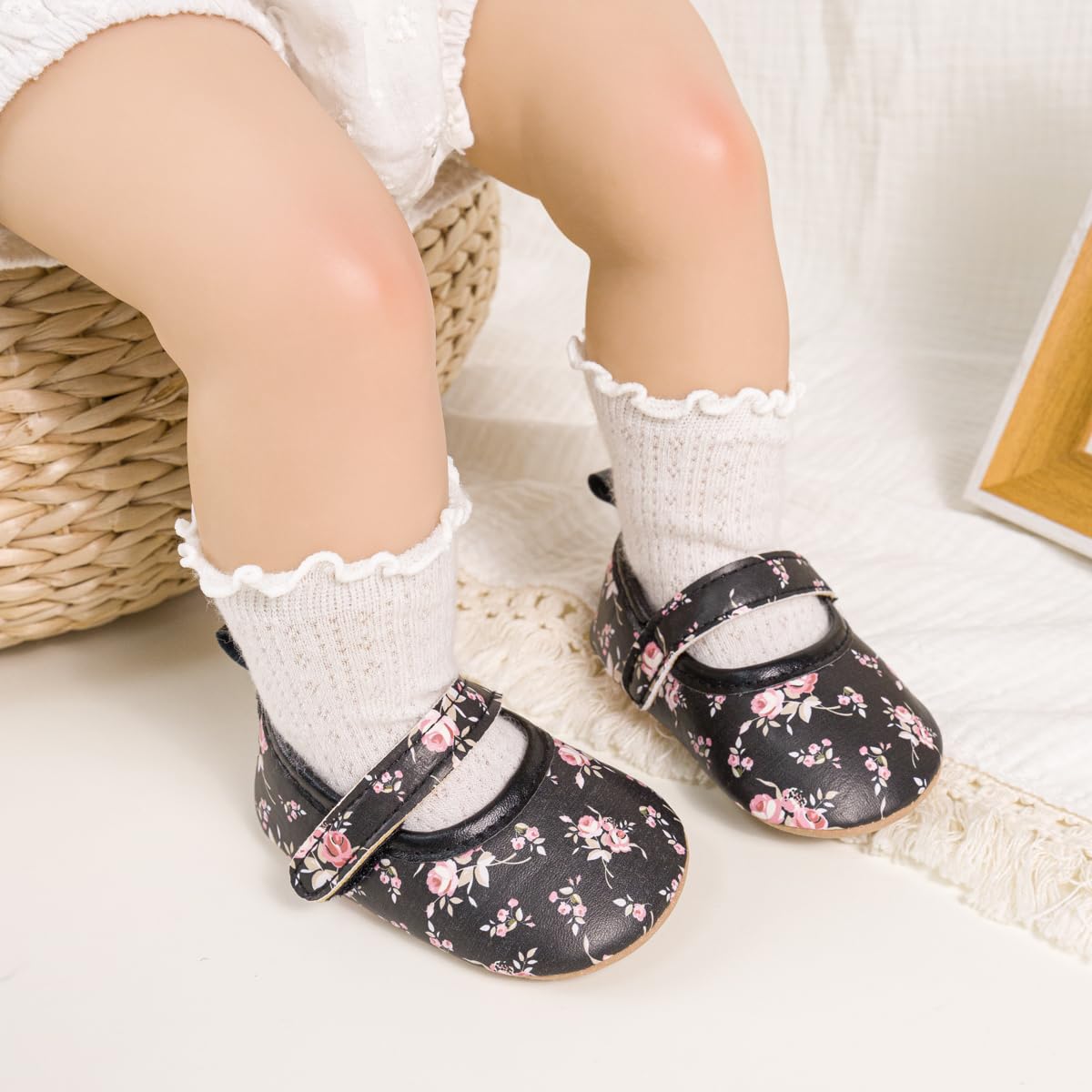 Meckior Zapatos planos de princesa hechos a mano para bebés, niñas y niños, para primeros pasos, de piel sintética suave, antideslizantes, para cuna, vestido de boda