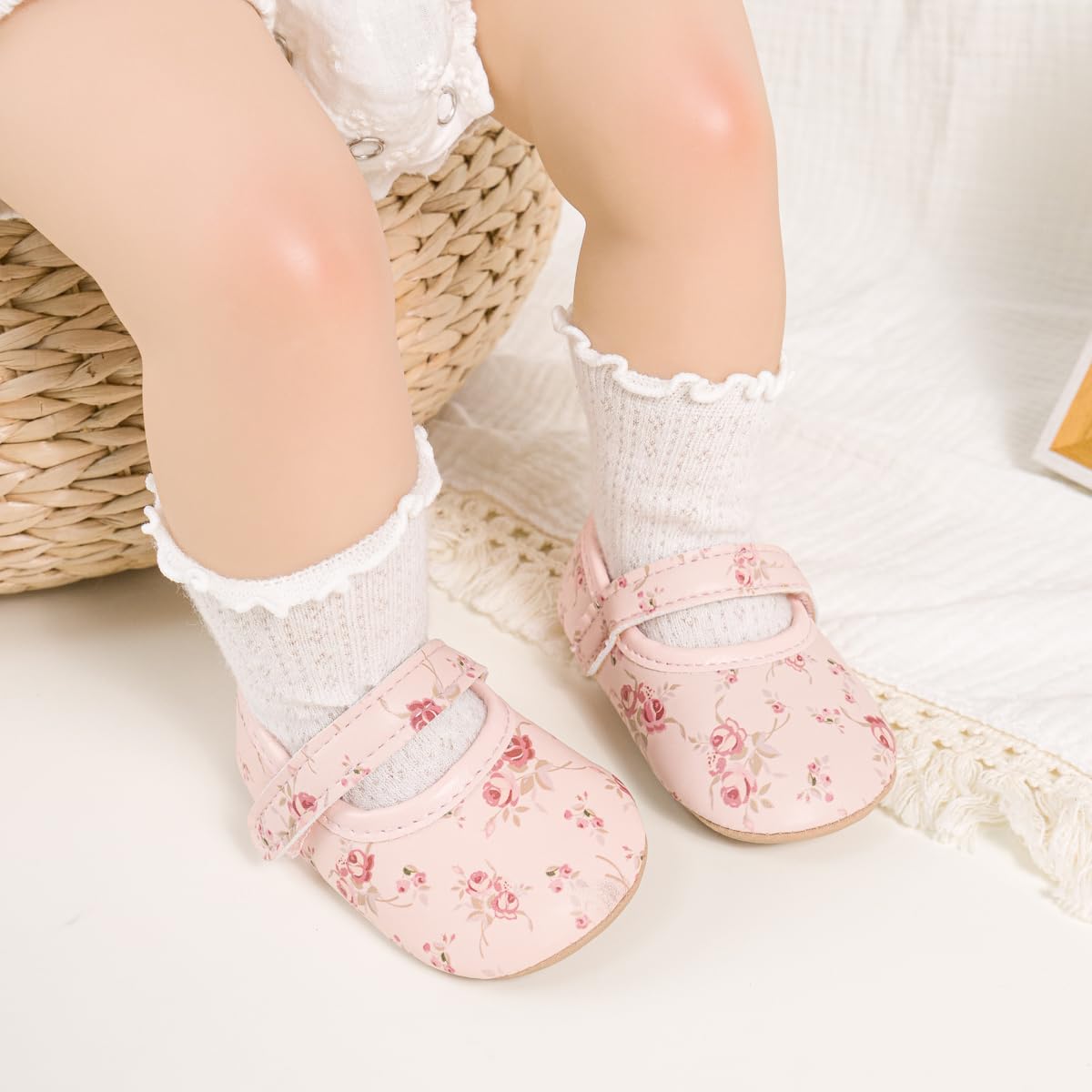 Meckior Zapatos planos de princesa hechos a mano para bebés, niñas y niños, para primeros pasos, de piel sintética suave, antideslizantes, para cuna, vestido de boda