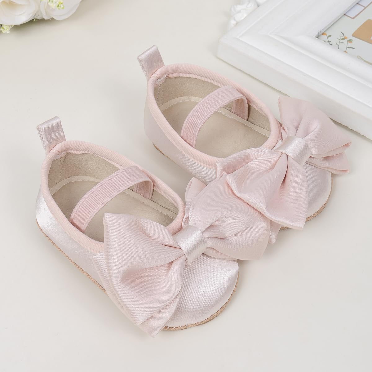 Meckior Zapatos planos de princesa hechos a mano para bebés, niñas y niños, para primeros pasos, de piel sintética suave, antideslizantes, para cuna, vestido de boda