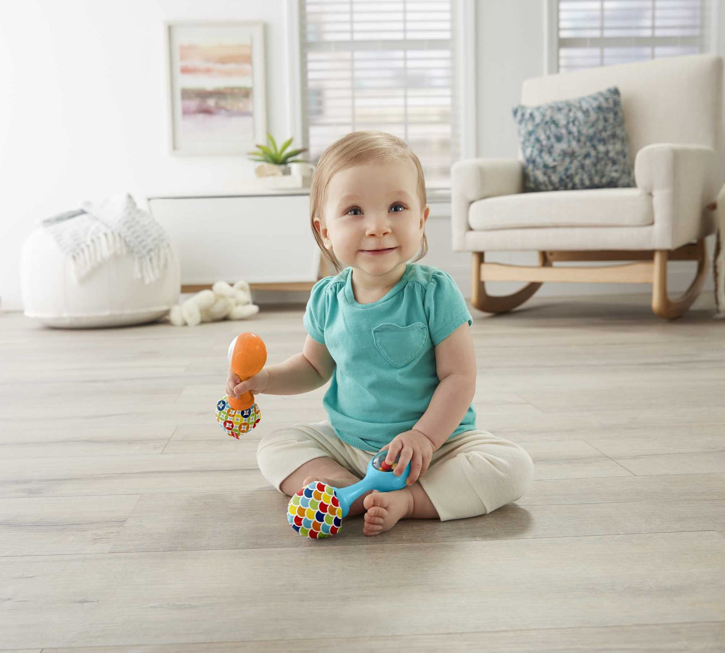 Fisher-Price Baby Newborn Toys Rattle 'n Rock Maracas, juego de 2 instrumentos musicales suaves para bebés de más de 3 meses, color azul y naranja