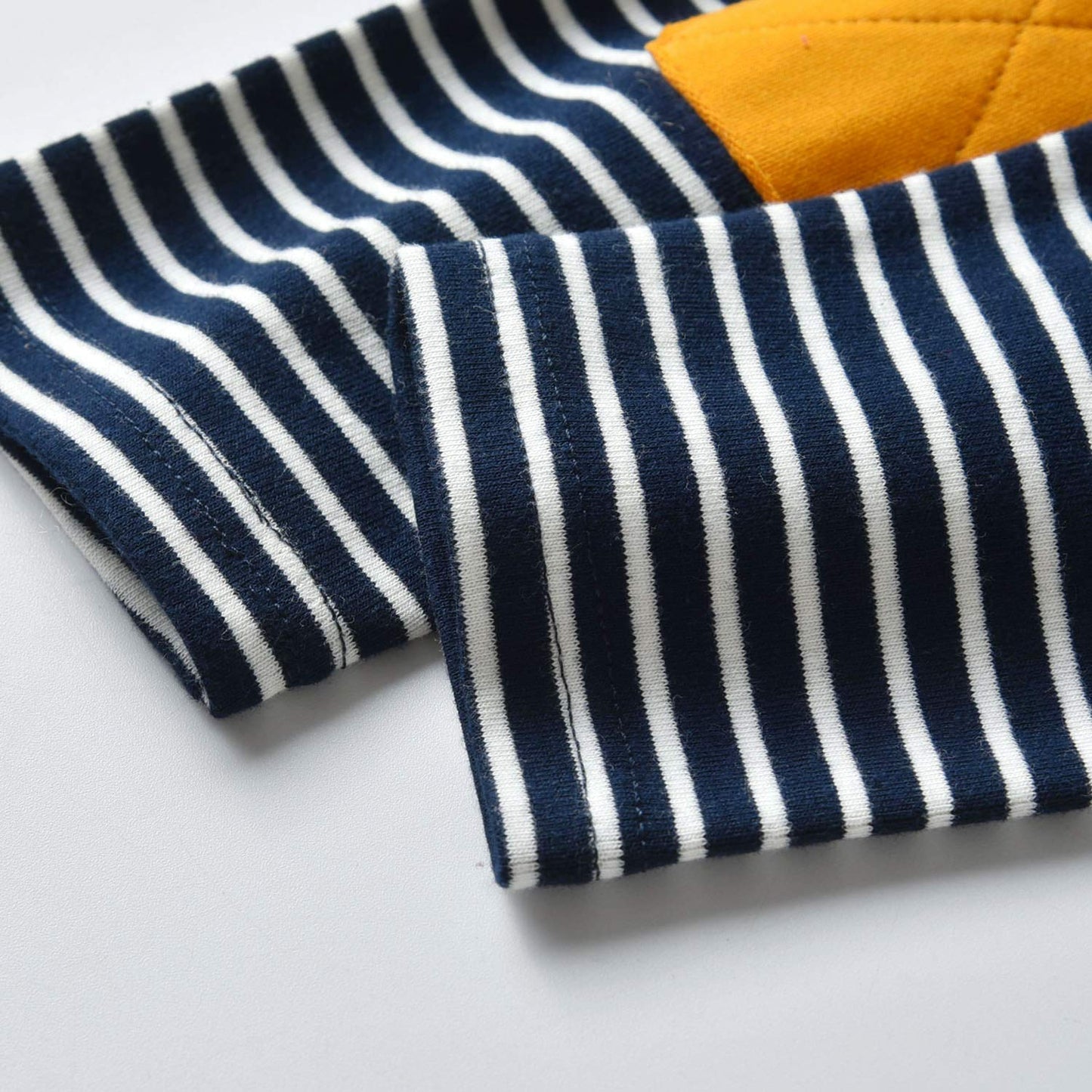 Conjunto de sudadera con capucha de manga larga a rayas para bebés y niños pequeños