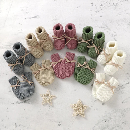 Zapatos, calzados, medias cálidas tejidas para bebés para invierno Baby Shoes + Gloves Set Knit Newborn Girls Boys Boots Mitten Fashion Butterfly-knot Toddler Infant Slip-On Bed Shoes Hand Made