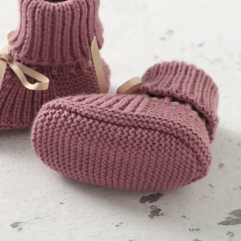 Zapatos, calzados, medias cálidas tejidas para bebés para invierno Baby Shoes + Gloves Set Knit Newborn Girls Boys Boots Mitten Fashion Butterfly-knot Toddler Infant Slip-On Bed Shoes Hand Made