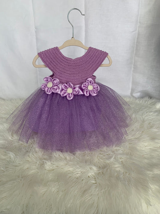 Traje para niña hecho a mano.  Dede 0-12 meses