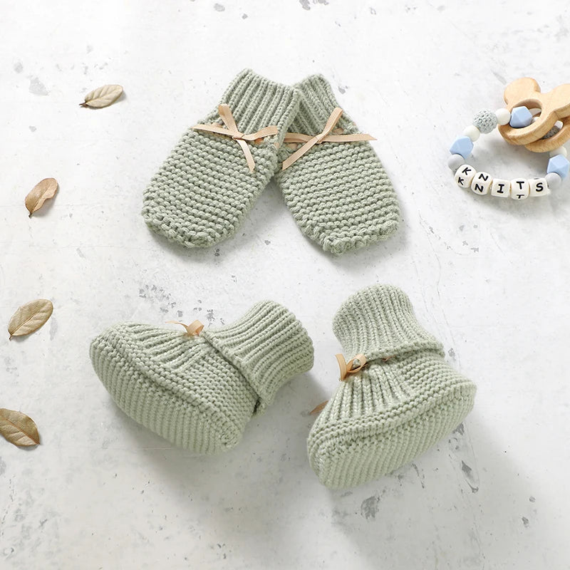 Zapatos, calzados, medias cálidas tejidas para bebés para invierno Baby Shoes + Gloves Set Knit Newborn Girls Boys Boots Mitten Fashion Butterfly-knot Toddler Infant Slip-On Bed Shoes Hand Made